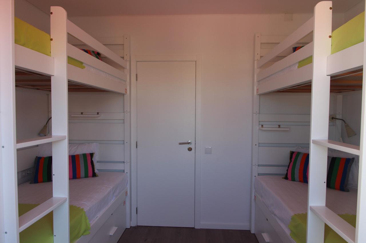 Uau Hostel Figueira da Foz Bagian luar foto